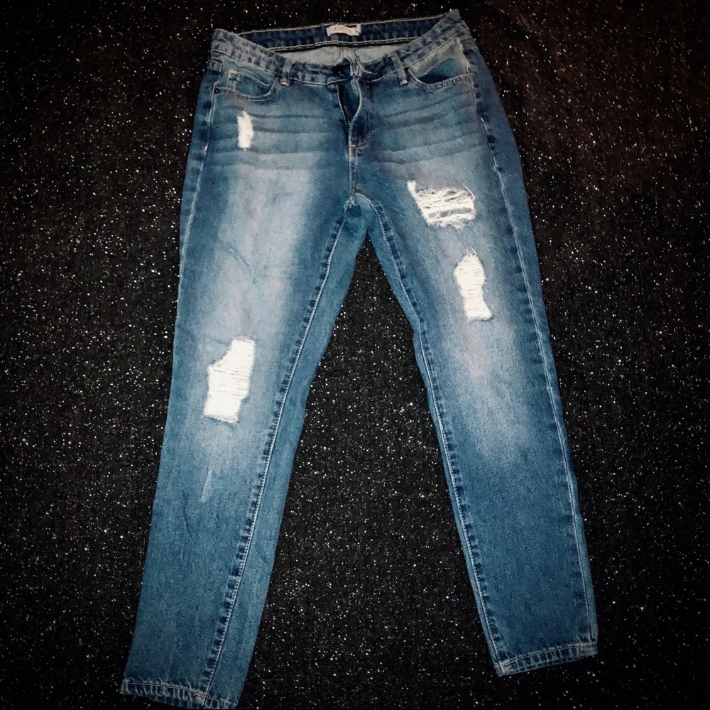 JustFab Boyfriend Distressed Jeans